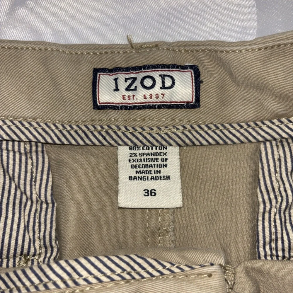 IZOD Men's Casual Stretch Shorts 36 Tan Flat Front Cotton Spandex